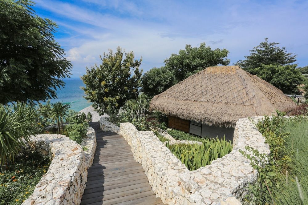 Hotel Suarga Padang Padang Uluwatu Exterior foto